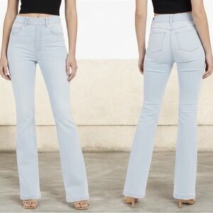 NWT Spanx Jeans Womens Size XS Petite Flare Leg  Denim Light Wash Pull On 20348Q